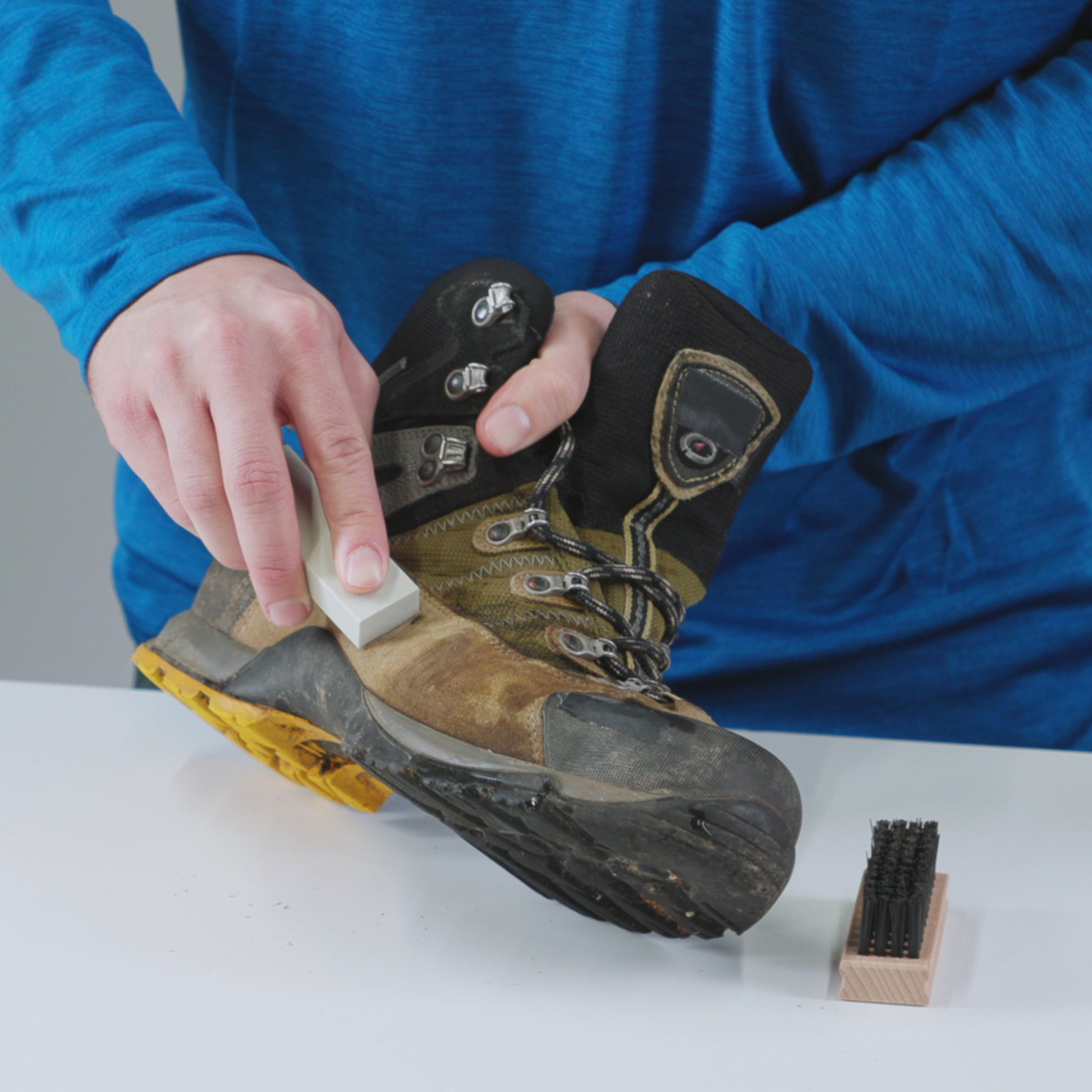 Gear Aid ReviveX Nubuck Suede and Fabric Boot Waterproof Care Kit Shoe  Repair